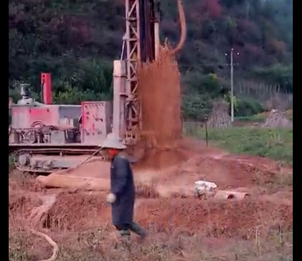 湖北十堰蔬菜大棚施工現(xiàn)場(chǎng)