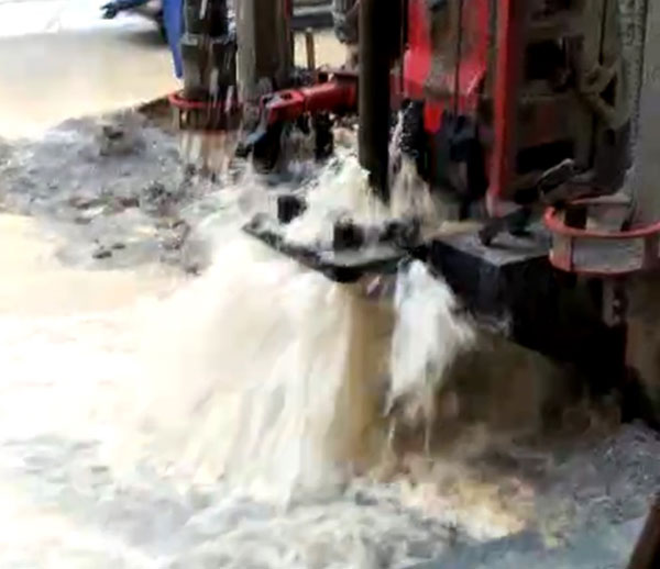 湖北?？凳┕がF(xiàn)場(chǎng)